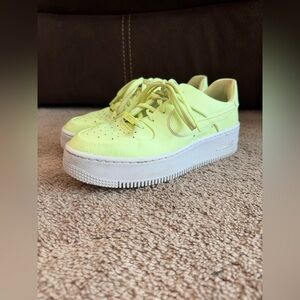 Nike Air Force 1 SAGE Low Barely Volt White Green CJ1642-700 Women's Size 7